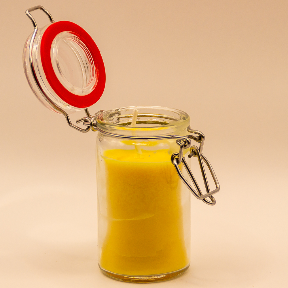 AVEROY Wachslicht Manufaktur - Wachslicht to Go „Saure Mücke“ in Gelb mit 3% Citronella-Aroma