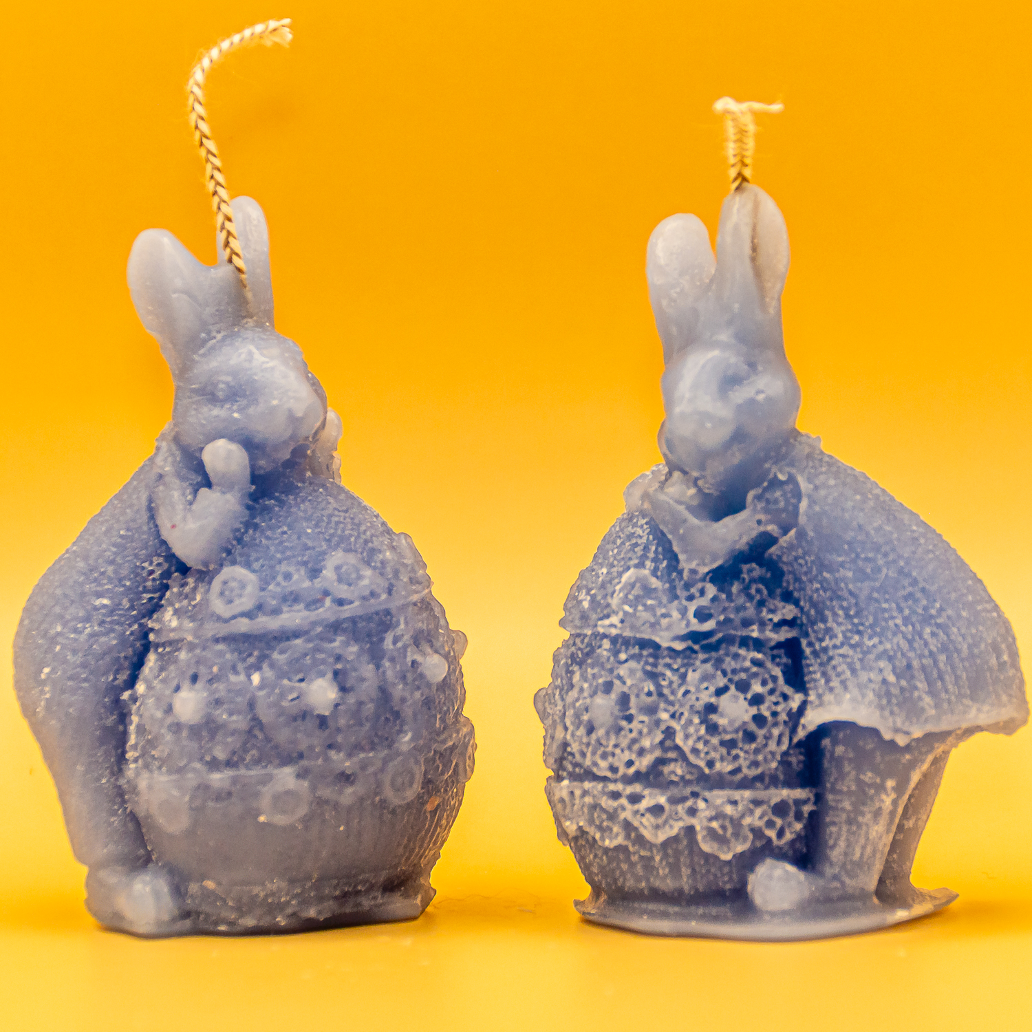 AVEROY Wachslicht Manufaktur - Osterkerzen „Osterhasen-Paar“ in Blau