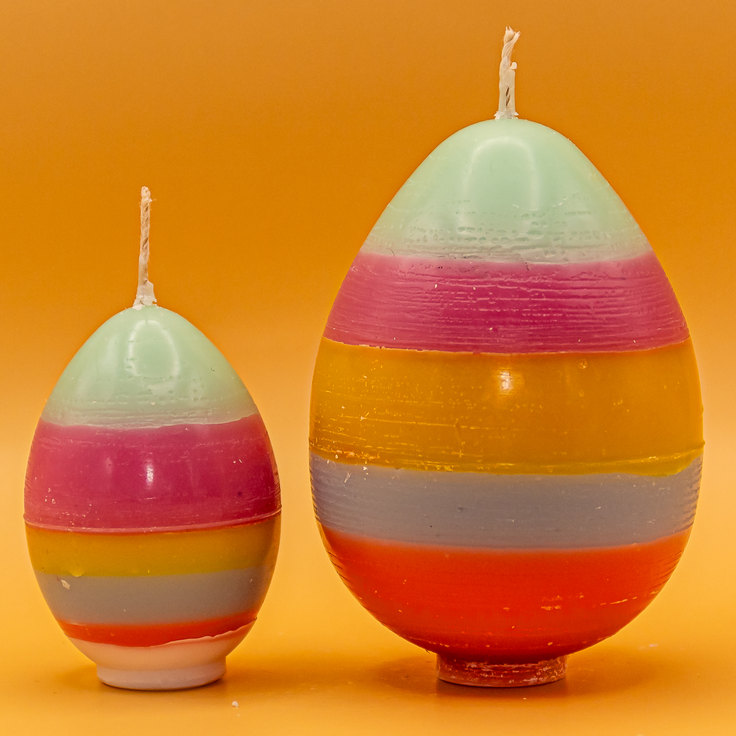 AVEROY Wachslicht-Manufaktur - Osterkerzenpaar „Gestreifte Ostereier“ in Pastelltönen