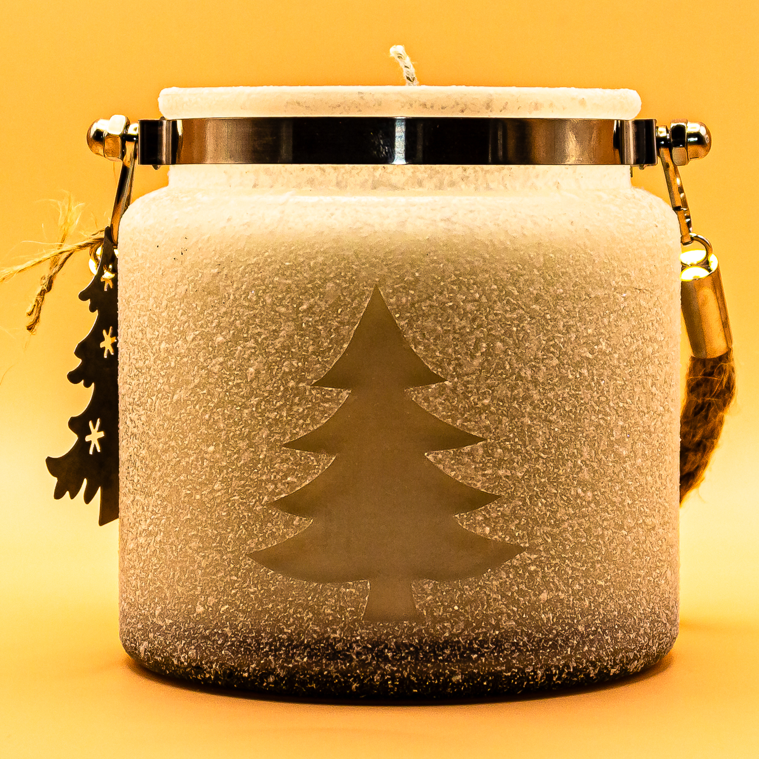 AVEROY Wachslicht-Manufaktur - Weihnachtsduftkerze „Schneewald Glas“ Weiß/Marineblau mit Zuckerwatten-Duft aus Sojawachs