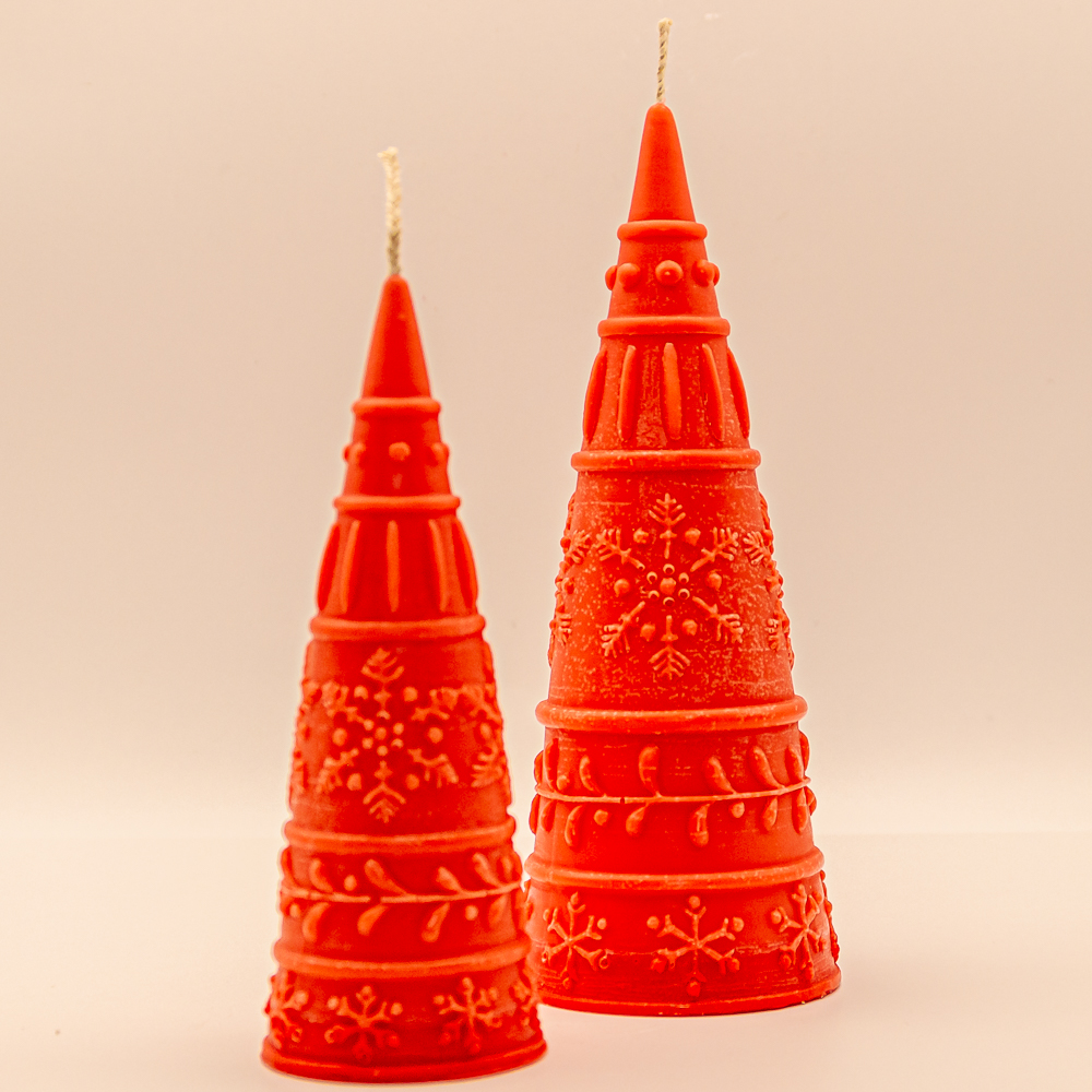 AVEROY Wachslichter - 2er Set Weihnachtskerzen "Eisblume" Sojawachs in Rot mit Duft Zuckerwatte