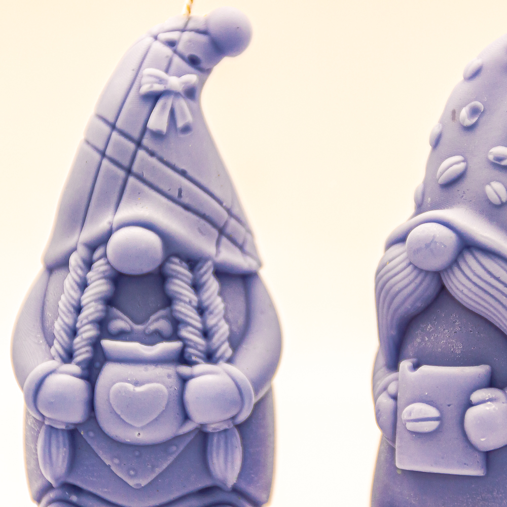 AVEROY - 3er Set Weihnachtskerzen "Wichtel" Sojawachs in Blau